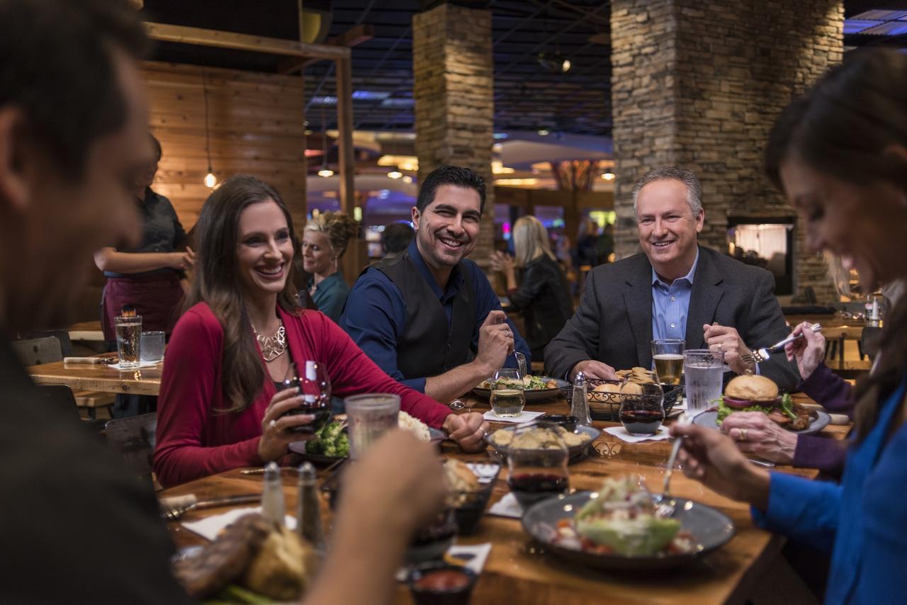 Cherokee Casino West Siloam Springs Resort エクステリア 写真